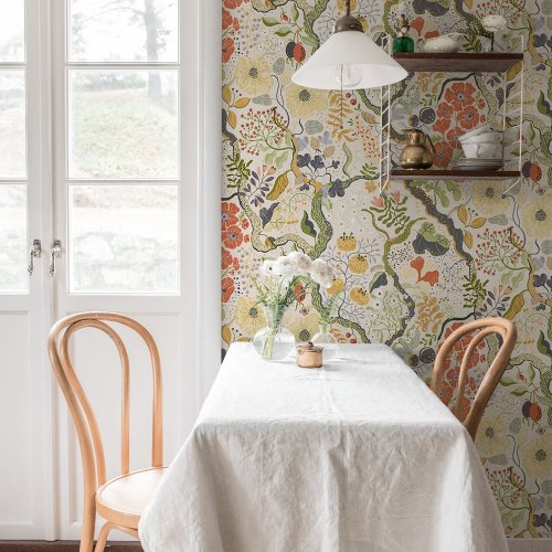 Galerie Ann Sommarang White & Yellow Wallpaper Room 2