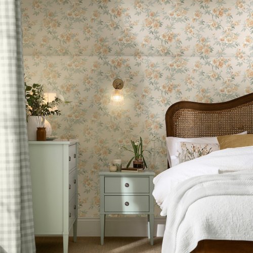 Laura Ashley Rosamund Apricot flower pattern wallpaper.